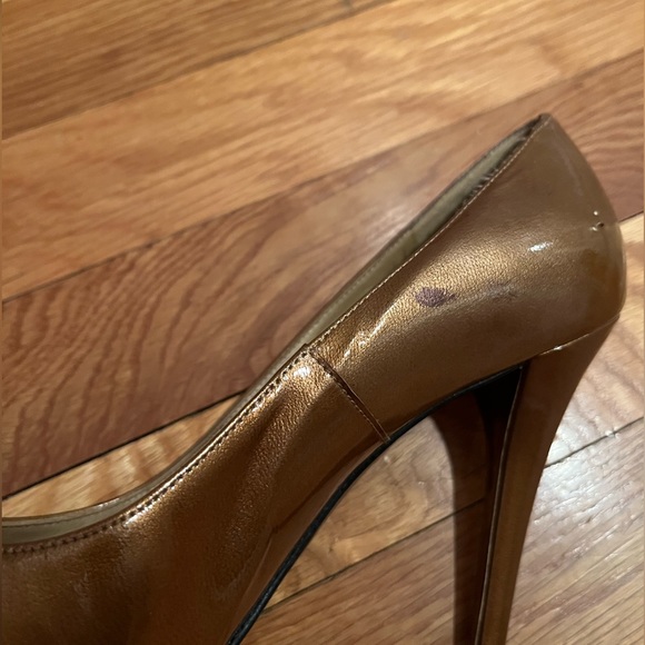 Authentic Stuart Weitzman Heels - Picture 3 of 5